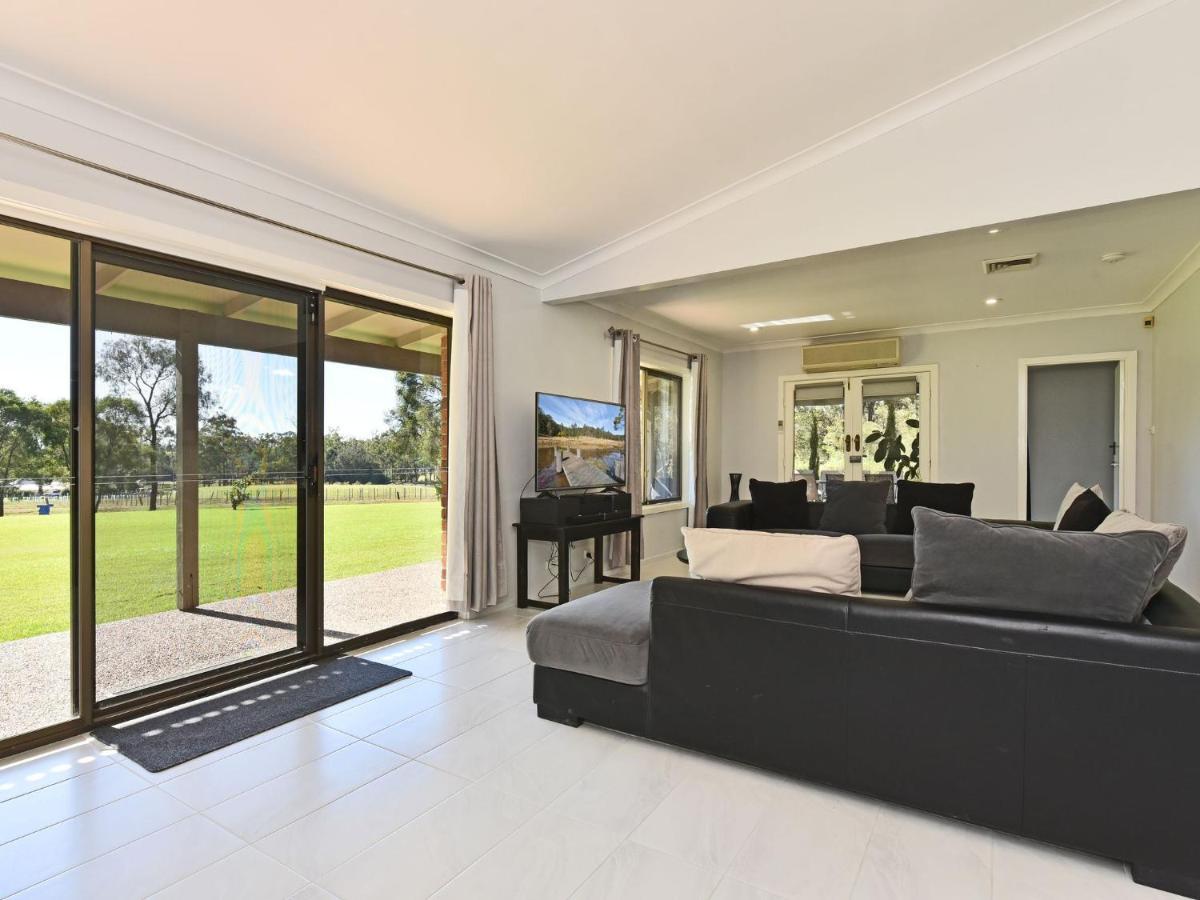 Blaxlands Homestead - Nothing Is Closer Opposite Hope Estate With Wifi And Pool Plus Fireplace 波高尔宾 外观 照片