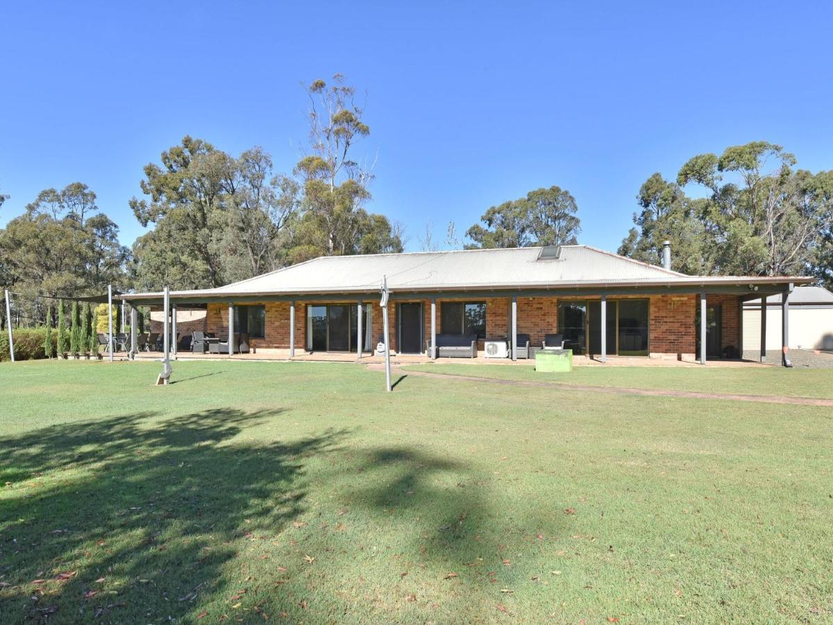 Blaxlands Homestead - Nothing Is Closer Opposite Hope Estate With Wifi And Pool Plus Fireplace 波高尔宾 外观 照片